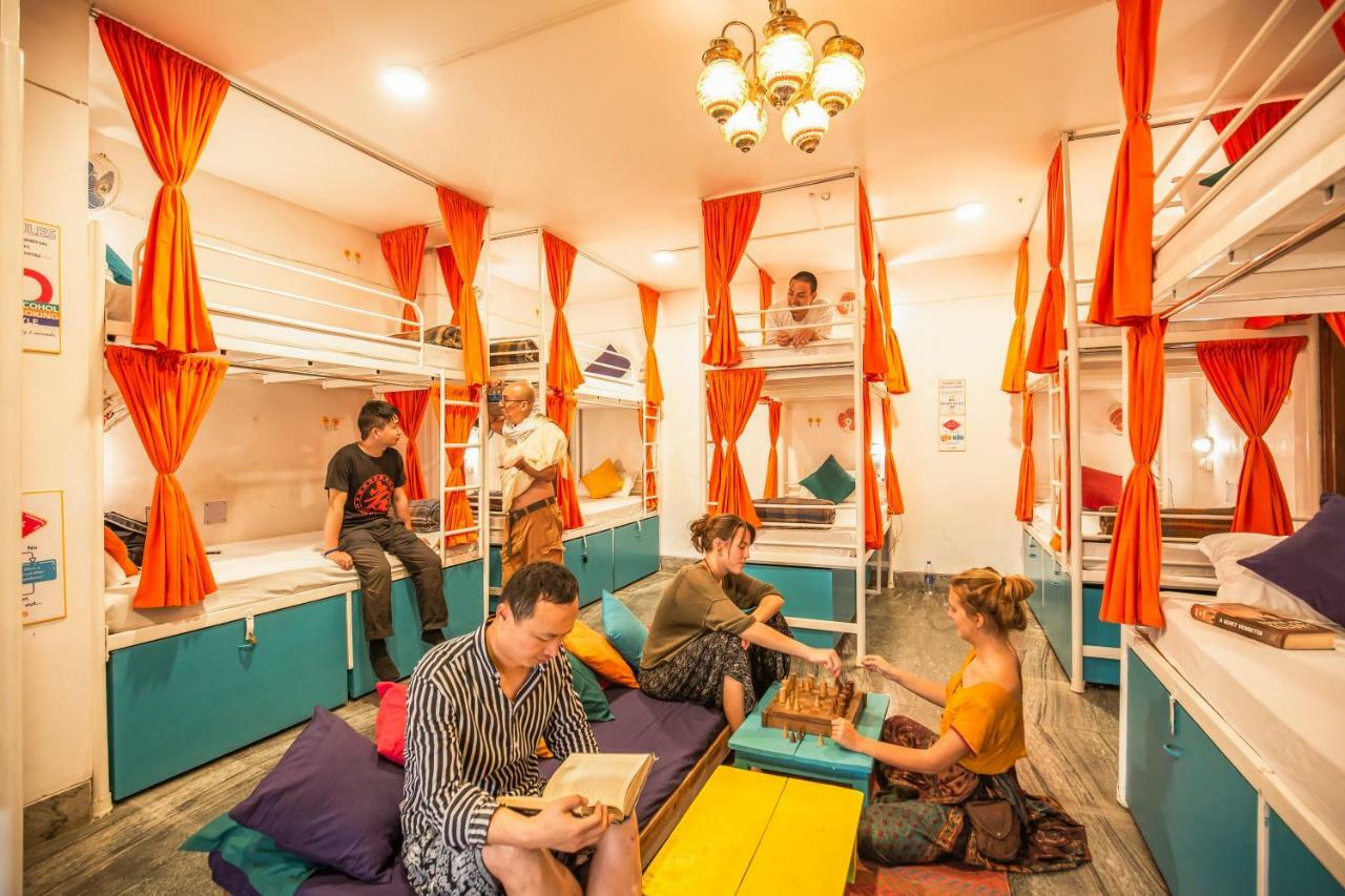 Gostops Lite Varanasi Exterior foto