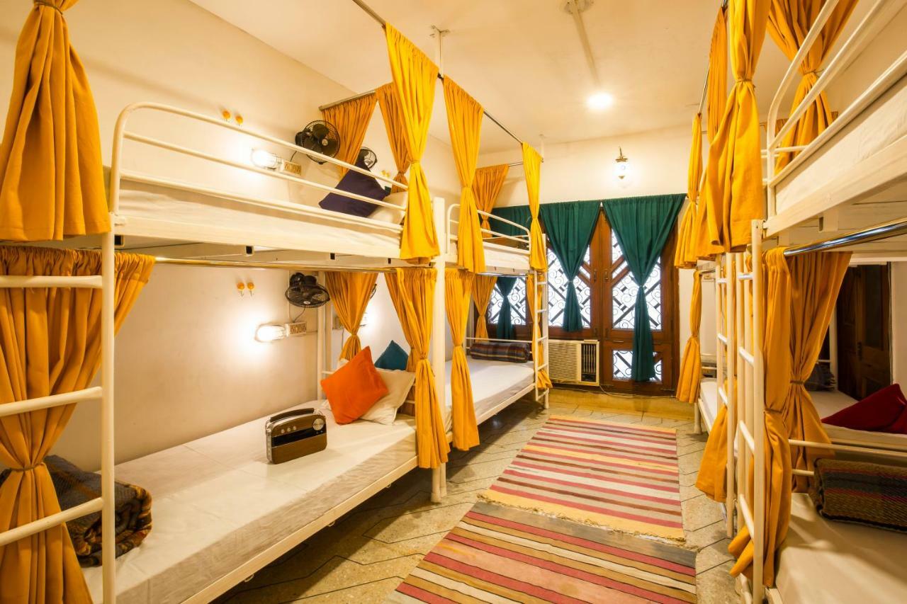 Gostops Lite Varanasi Exterior foto