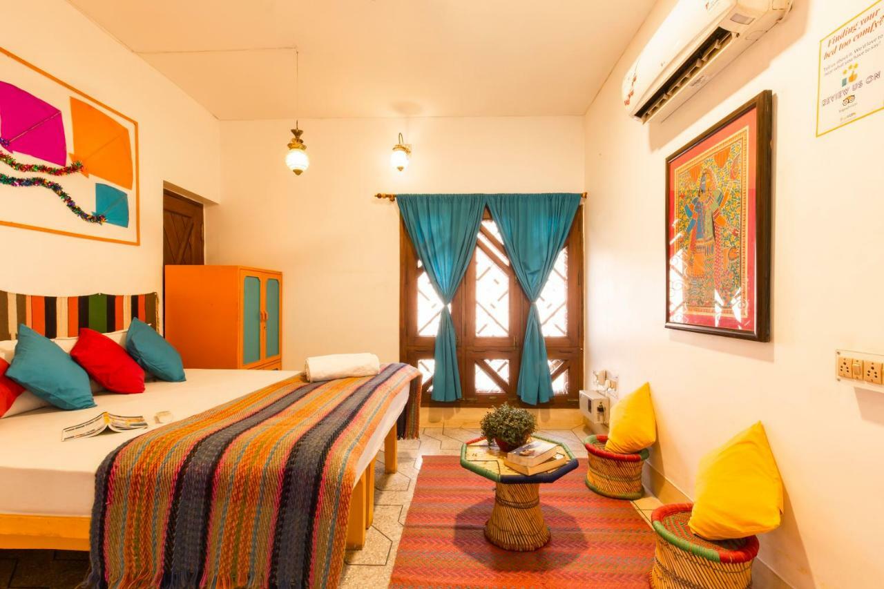Gostops Lite Varanasi Exterior foto